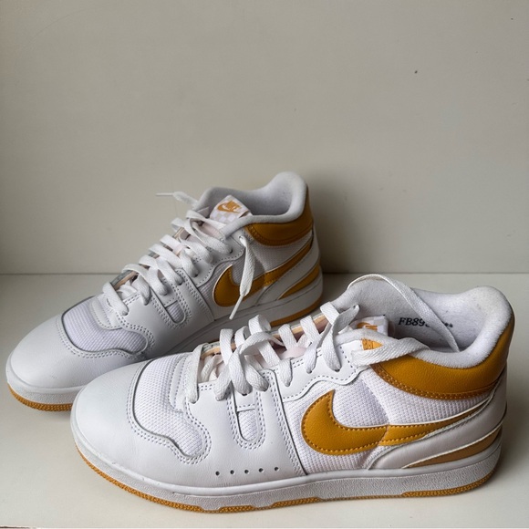 Nike Mac Attack Yellow & White Men’s Athletic Shoes Size:9.5 - Picture 5 of 11